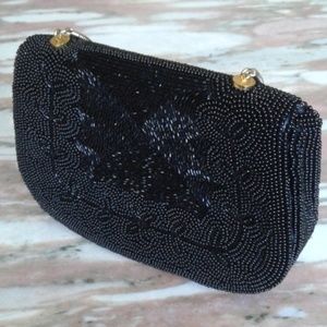 Classic Black Beaded Sm Purse w/Silver Chain